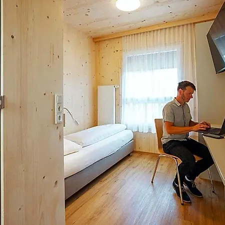 Gaestehaus Aquilin Aparthotel
