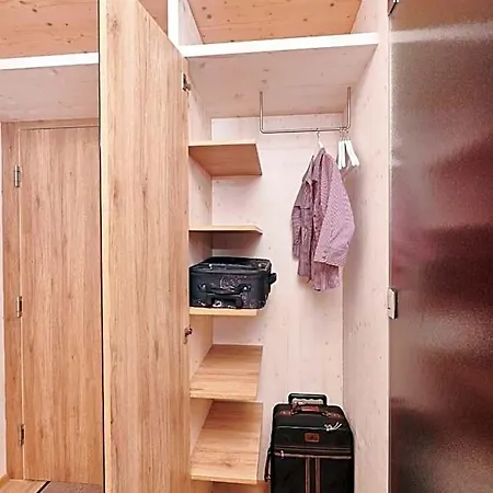 Aparthotel Gaestehaus Aquilin 3*