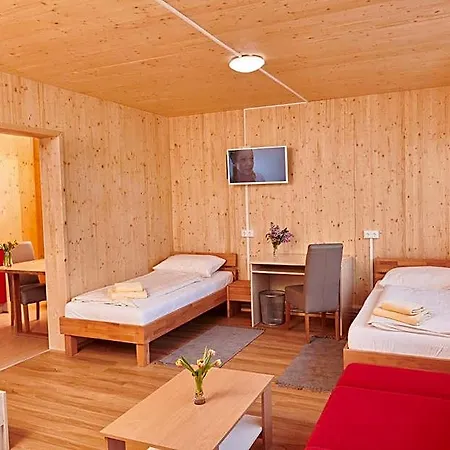 Aparthotel Gaestehaus Aquilin Sankt Poelten