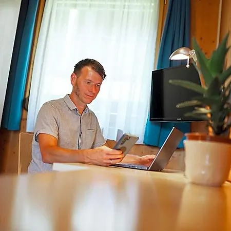 Aparthotel Gaestehaus Aquilin Sankt Poelten