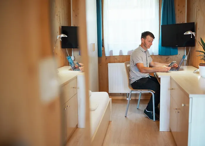 Gaestehaus Aquilin 3* Sankt Poelten