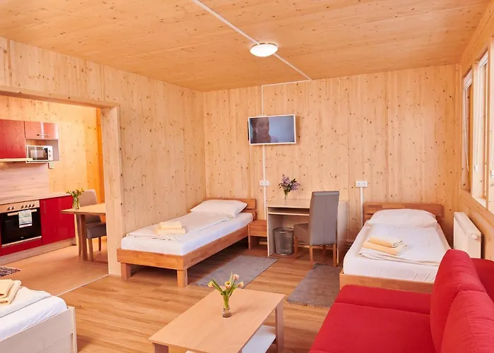 Gaestehaus Aquilin 3* Sankt Poelten